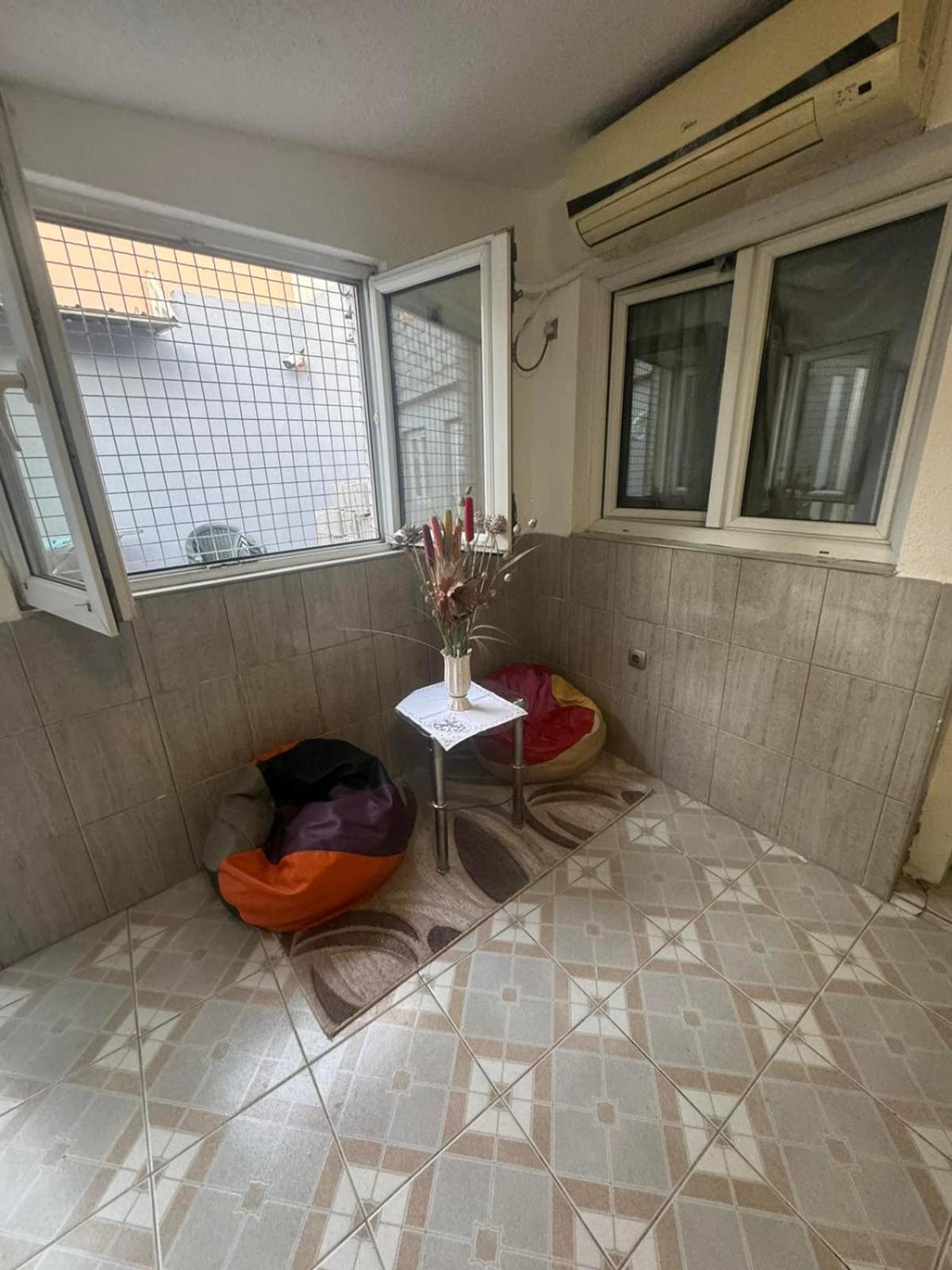 Hostel Konak Podgorica Buitenkant foto